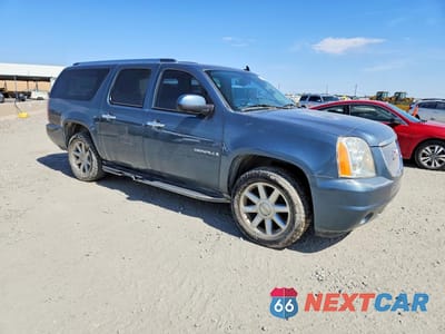 Czwarte zdjęcie samochodu z boku: 2008 GMC YUKON XL DENALI VIN:1GKFK66858J190859 - miniatura