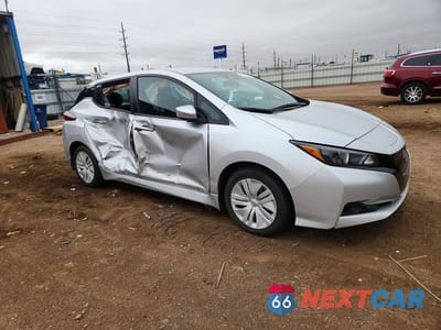 Czwarte zdjęcie samochodu z boku: 2025 NISSAN LEAF S VIN:1N4AZ1BV4SC566971 - miniatura