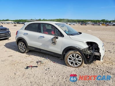 Czwarte zdjęcie samochodu z boku: 2016 FIAT 500X EASY VIN:ZFBCFXBT9GP419402 - miniatura