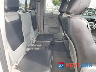 Zdjęcie 10 z 12 samochodu: 2015 TOYOTA TACOMA ACCESS CAB VIN:5TFTX4CN0FX051876 - miniatura