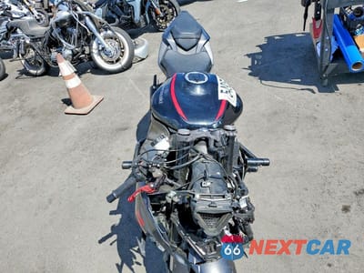 Piąte zdjęcie samochodu w środku: 2023 KAWASAKI ZX636 K VIN:JKBZXJH11PA016109 - miniatura