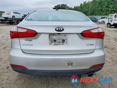 Zdjęcie 6 z 12 samochodu: 2014 KIA FORTE VIN:KNAFX4A86E5194350 - miniatura
