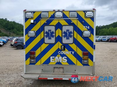Zdjęcie 6 z 13 samochodu: 2018 FORD ECONOLINE E350 SUPER DUTY CUTAWAY VAN VIN:1FDWE3FS6JDC19461 - miniatura
