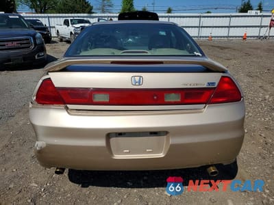 Zdjęcie 6 z 12 samochodu: 2001 HONDA ACCORD EX VIN:1HGCG22561A006072 - miniatura