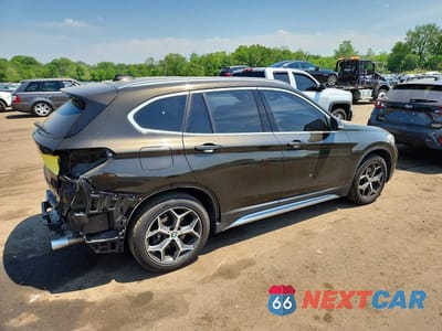 Trzecie zdjęcie samochodu z tyłu: 2018 BMW X1 XDRIVE28I VIN:WBXHT3C34J5L27008 - miniatura