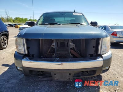 Piąte zdjęcie samochodu w środku: 2008 CHEVROLET SILVERADO K1500 VIN:2GCEK19J781234279 - miniatura