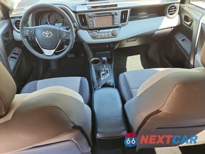 Zdjęcie 8 z 12 samochodu: 2013 TOYOTA RAV4 XLE VIN:2T3WFREV6DW052591 - miniatura