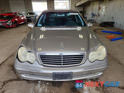 Piąte zdjęcie samochodu w środku: 2003 MERCEDES-BENZ C 320 VIN:WDBRF64J13F426503 - miniatura