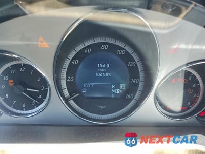 Zdjęcie 9 z 13 samochodu: 2011 MERCEDES-BENZ E 550 4MATIC VIN:WDDHF9AB0BA447856 - miniatura