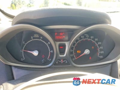 Zdjęcie 9 z 12 samochodu: 2011 FORD FIESTA SEL VIN:3FADP4CJ2BM113043 - miniatura