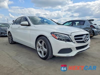Czwarte zdjęcie samochodu z boku: 2019 MERCEDES-BENZ C 300 4MATIC VIN:55SWF8EB6KU298526 - miniatura
