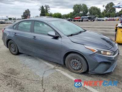 Czwarte zdjęcie samochodu z boku: 2022 KIA FORTE FE VIN:3KPF24AD3NE426017 - miniatura