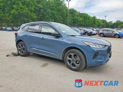 Czwarte zdjęcie samochodu z boku: 2024 FORD ESCAPE ST LINE VIN:1FMCU9MNXRUA77679 - miniatura