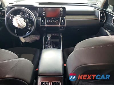 Zdjęcie 8 z 12 samochodu: 2023 KIA SORENTO LX VIN:5XYRG4LC3PG202934 - miniatura