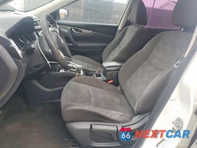 Zdjęcie 7 z 12 samochodu: 2016 NISSAN ROGUE S VIN:KNMAT2MT7GP680511 - miniatura