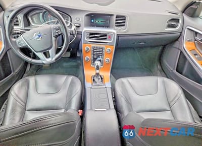 Zdjęcie 8 z 12 samochodu: 2016 VOLVO S60 PLATINUM VIN:LYV612TM1GB107718 - miniatura