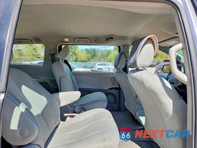 Zdjęcie 11 z 13 samochodu: 2011 TOYOTA SIENNA BASE 7-PASSENGER VIN:5TDZK3DC1BS029353 - miniatura