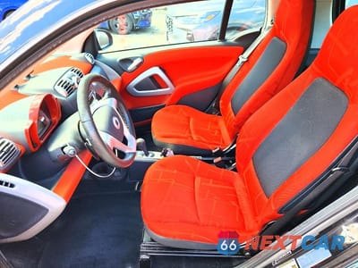 Zdjęcie 7 z 12 samochodu: 2008 SMART FORTWO PURE VIN:WMEEJ31X78K131184 - miniatura