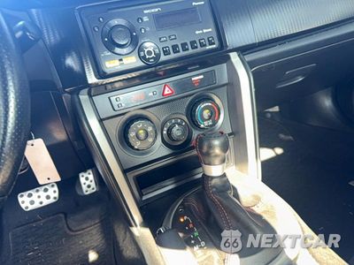 Zdjęcie 12 z 12 samochodu: 2013 SCION FR-S BASE VIN:JF1ZNAA13D2723329 - miniatura