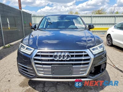 Piąte zdjęcie samochodu w środku: 2018 AUDI Q5 PREMIUM PLUS VIN:WA1BNAFY2J2230071 - miniatura