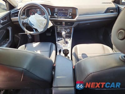 Zdjęcie 8 z 12 samochodu: 2021 VOLKSWAGEN JETTA S VIN:3VWC57BU8MM073267 - miniatura