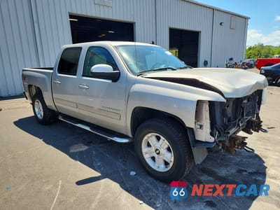 Czwarte zdjęcie samochodu z boku: 2008 CHEVROLET SILVERADO K1500 VIN:3GCEK13388G227178 - miniatura