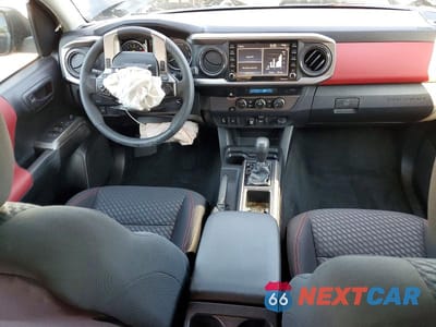 Zdjęcie 8 z 12 samochodu: 2022 TOYOTA TACOMA SR5 V6 VIN:3TMAZ5CN2NM162814 - miniatura