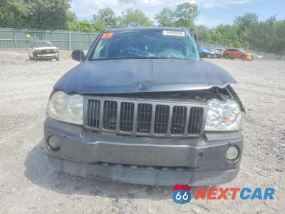 Piąte zdjęcie samochodu w środku: 2005 JEEP GRAND CHEROKEE LAREDO VIN:1J4GS48KX5C506229 - miniatura
