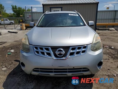 Piąte zdjęcie samochodu w środku: 2011 NISSAN ROGUE S VIN:JN8AS5MV1BW679461 - miniatura