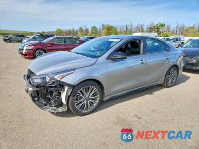 2024 KIA FORTE GT LINE 3KPF54AD0RE720861 - główne zdjęcie licytacji z USA - miniatura