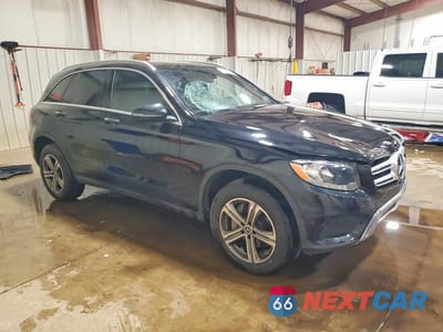 Czwarte zdjęcie samochodu z boku: 2019 MERCEDES-BENZ GLC 300 4MATIC VIN:WDC0G4KB2KF661962 - miniatura