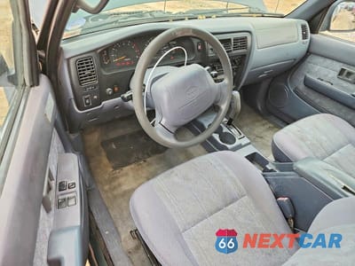 Zdjęcie 8 z 12 samochodu: 2000 TOYOTA TACOMA XTRACAB PRERUNNER VIN:4TASN92N0YZ644883 - miniatura