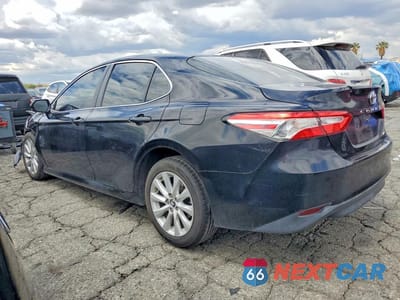 Drugie zdjęcie samochodu z przodu: 2018 TOYOTA CAMRY LE VIN:4T1B11HK9JU566536 - miniatura