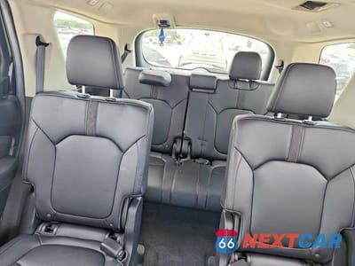 Zdjęcie 10 z 13 samochodu: 2025 HONDA PILOT TOURING VIN:5FNYG2H7XSB037752 - miniatura
