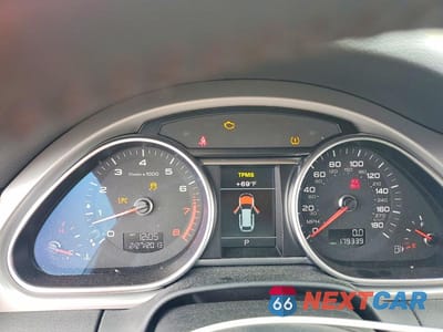 Zdjęcie 9 z 13 samochodu: 2015 AUDI Q7 PREMIUM PLUS VIN:WA1LGAFE8FD012877 - miniatura