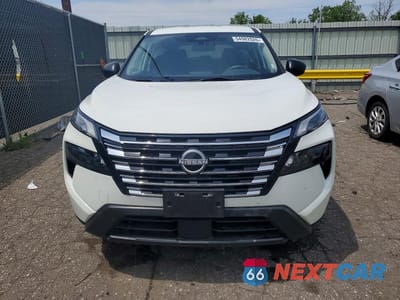 Piąte zdjęcie samochodu w środku: 2024 NISSAN ROGUE S VIN:5N1BT3AB5RC695732 - miniatura