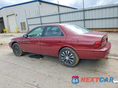 Drugie zdjęcie samochodu z przodu: 1999 TOYOTA CAMRY LE VIN:4T1BG22K2XU616604 - miniatura