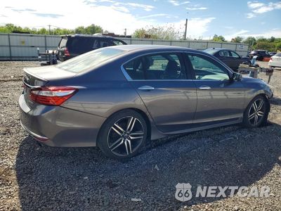 Trzecie zdjęcie samochodu z tyłu: 2017 HONDA ACCORD SPORT VIN:1HGCR2F50HA295237 - miniatura