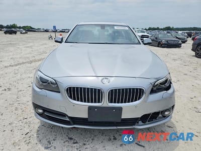 Piąte zdjęcie samochodu w środku: 2016 BMW 528 XI VIN:WBA5A7C51GG150975 - miniatura