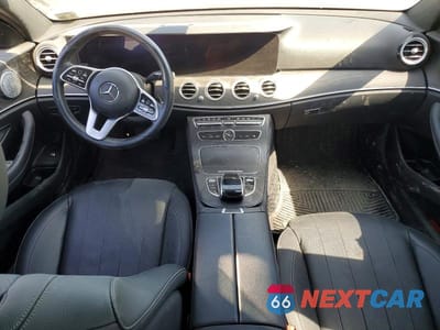 Zdjęcie 8 z 12 samochodu: 2020 MERCEDES-BENZ E 350 4MATIC VIN:WDDZF8EB6LA709308 - miniatura