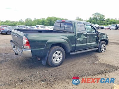 Trzecie zdjęcie samochodu z tyłu: 2012 TOYOTA TACOMA V6 VIN:5TFUU4EN1CX024806 - miniatura