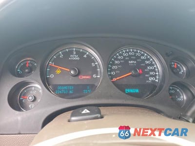 Zdjęcie 9 z 13 samochodu: 2011 CHEVROLET SUBURBAN K1500 LTZ VIN:1GNSKKE39BR130530 - miniatura