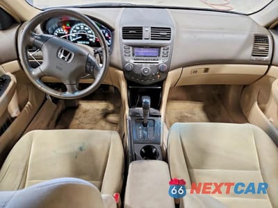 Zdjęcie 8 z 12 samochodu: 2007 HONDA ACCORD LX VIN:1HGCM56417A004718 - miniatura