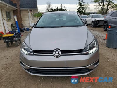 Piąte zdjęcie samochodu w środku: 2019 VOLKSWAGEN GOLF S VIN:3VWG57AU9KM021291 - miniatura