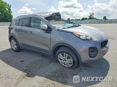 Czwarte zdjęcie samochodu z boku: 2018 KIA SPORTAGE LX VIN:KNDPMCAC1J7373893 - miniatura