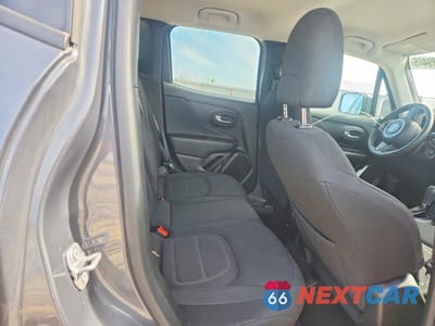 Zdjęcie 10 z 12 samochodu: 2022 JEEP RENEGADE LATITUDE VIN:ZACNJDB13NPN70542 - miniatura