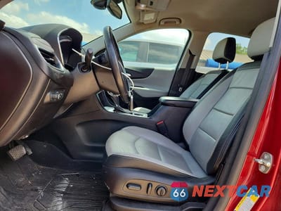 Zdjęcie 7 z 12 samochodu: 2018 CHEVROLET EQUINOX PREMIER VIN:2GNAXVEV5J6275896 - miniatura