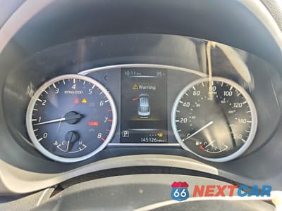 Zdjęcie 9 z 12 samochodu: 2017 NISSAN SENTRA SV VIN:3N1AB7APXHY326976 - miniatura