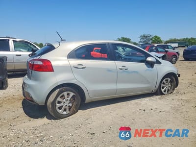 Trzecie zdjęcie samochodu z tyłu: 2012 KIA RIO 5-DOOR EX VIN:KNADN5A36C6011818 - miniatura