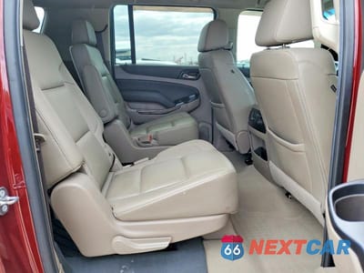 Zdjęcie 11 z 13 samochodu: 2019 CHEVROLET SUBURBAN C1500 LT VIN:1GNSCHKC7KR295979 - miniatura